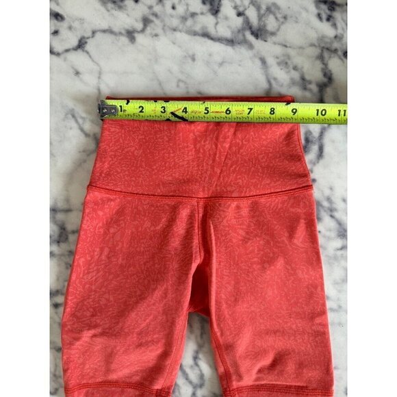Lululemon Women's Coral Giraffe Print Wunder Train High Rise Short Size 0 - Picture 5 of 7